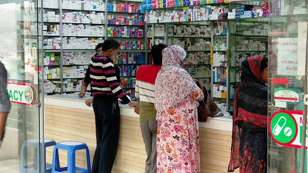বাজারে মিলছে না অত্যাবশ্যকীয় ১১৭ ওষুধের বেশিরভাগ