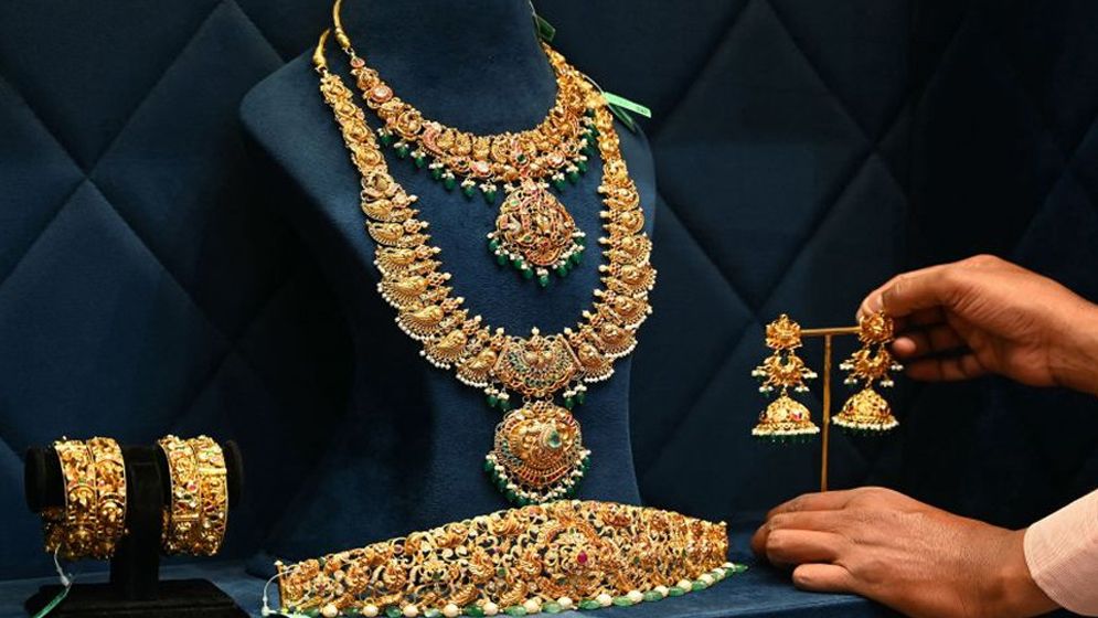 আবারও কমল স্বর্ণের দাম, ভরি ২ লাখ ৩৪ হাজার ৩৮ টাকা