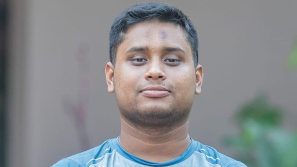 ‘চব্বিশের অভ্যুত্থান ভুলে গেলে তরুণরা জাগ্রত আছে’: হাসনাত