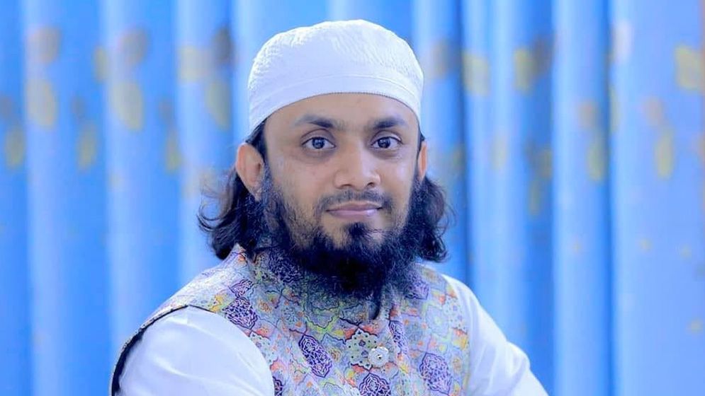 ধর্মীয় শিক্ষকদের নৈতিকতার মানদণ্ড আরও কঠোর হওয়া উচিত: সাইফুল্লাহ